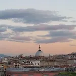 Mediterranean Roof מלון נאפולי