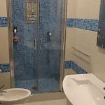 Mediterranean Roof מלון